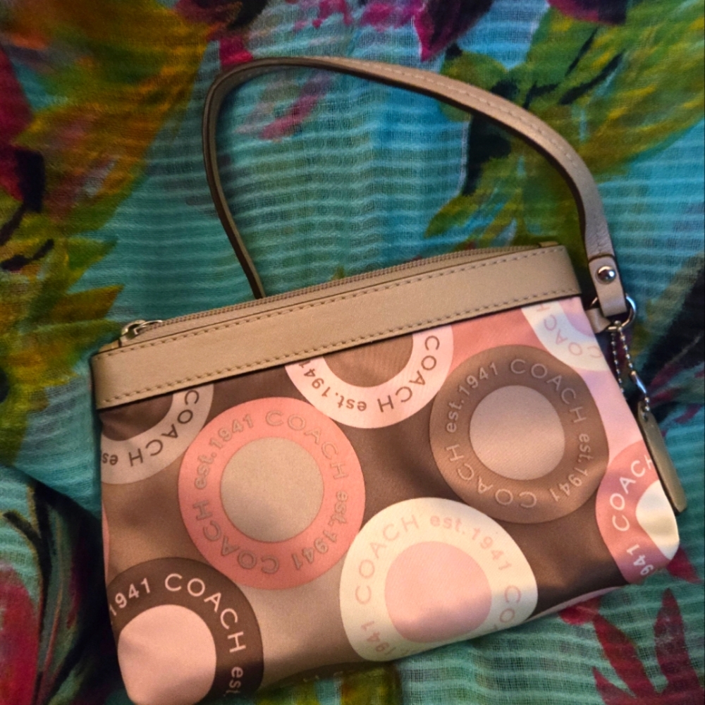 Vintage Coach Signature Madison Multicolored Wristlet